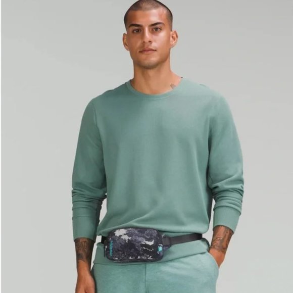 NWT Psychedelic Mini Belt Bag lululemon EBB - Picture 10 of 13